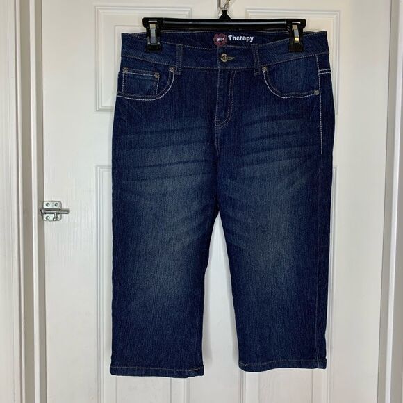 Kiss Therapy Jean Capris - Picture 2 of 4
